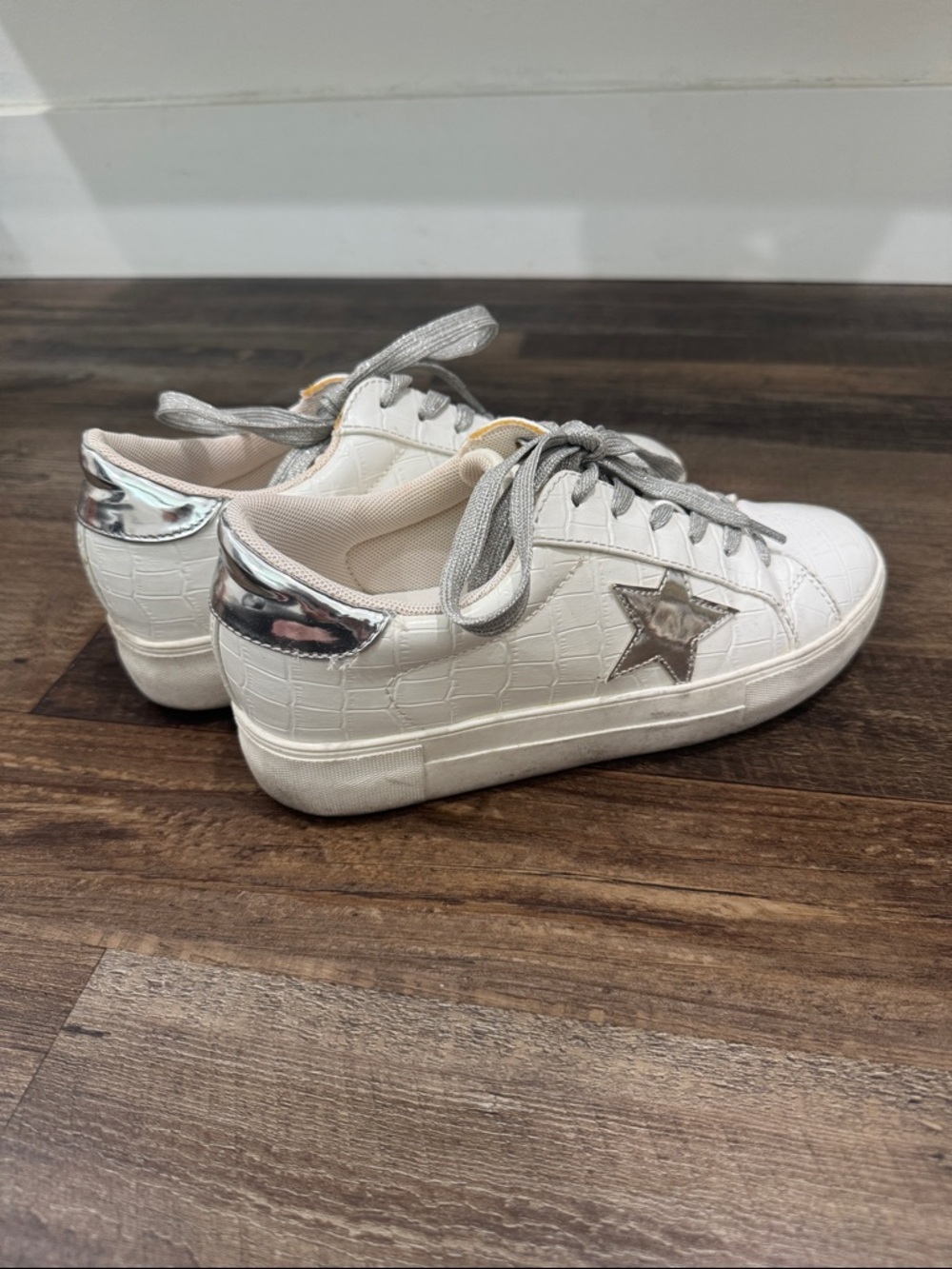 White Sneakers with Silver Star Accent